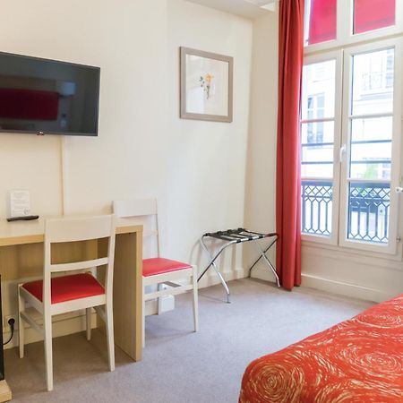 D'Win Hotell Paris Exteriör bild